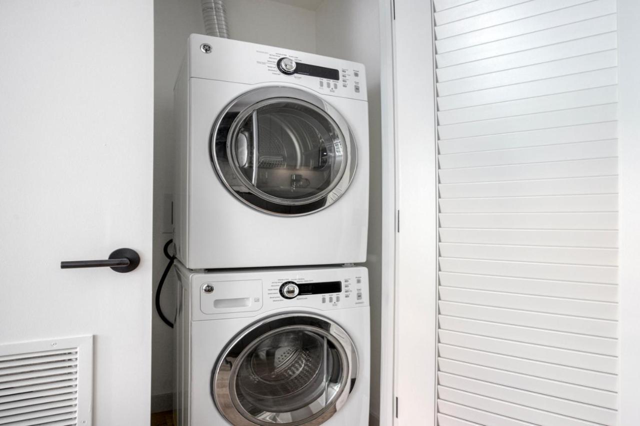 Apartment Hollywood W Pool Concierge Nr Shops Lax-1088 Los Angeles