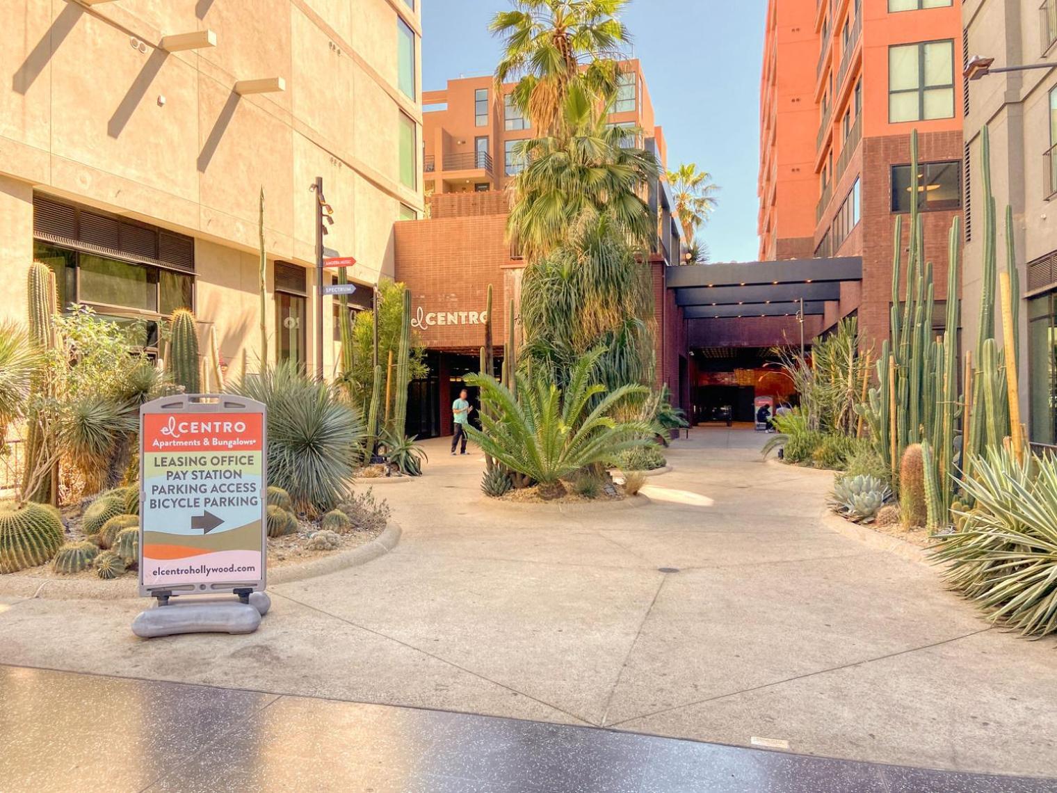 Apartment Hollywood W Pool Concierge Nr Shops Lax-1088 Los Angeles