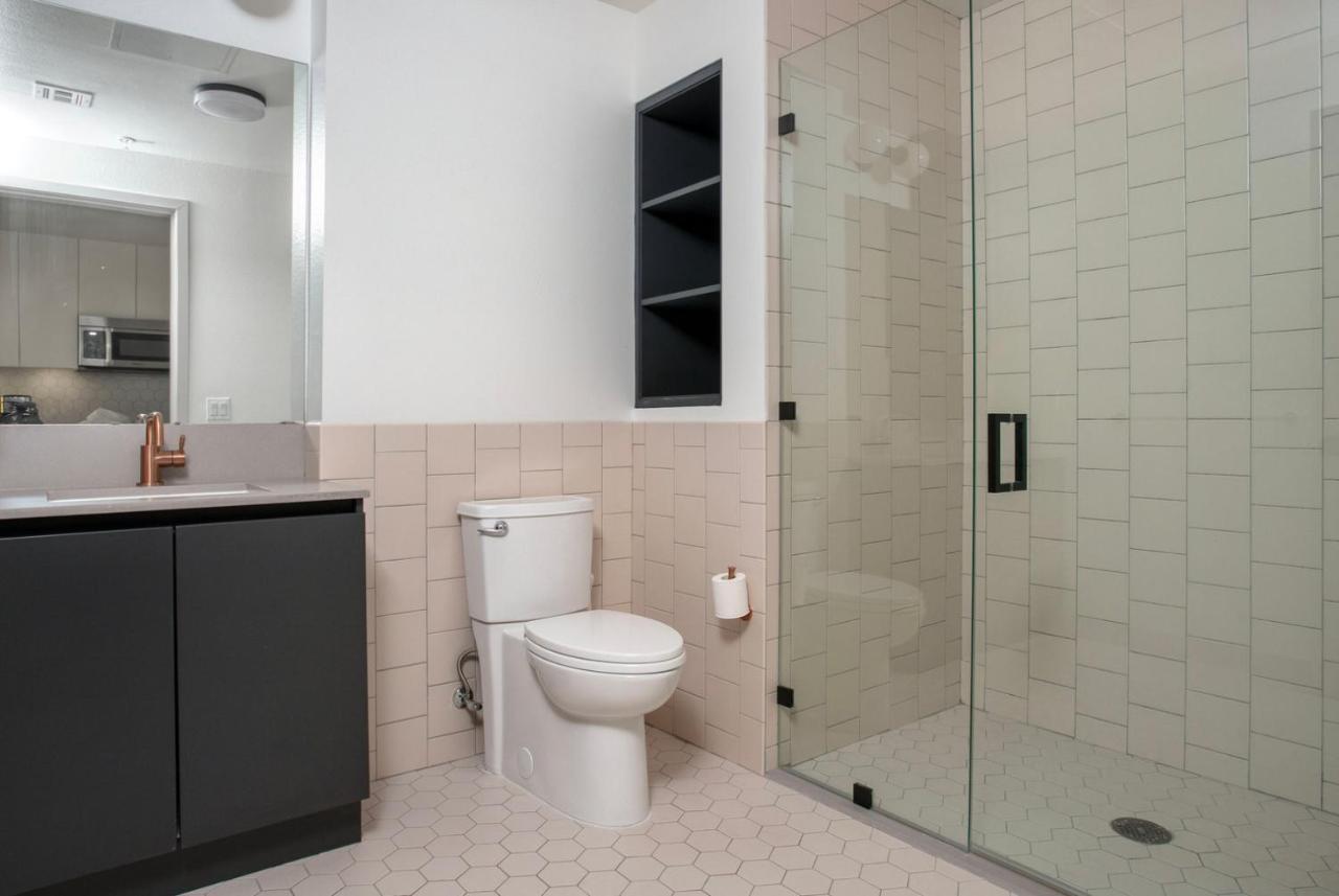 Hollywood W Pool Concierge Nr Shops Lax-1088 Los Angeles
